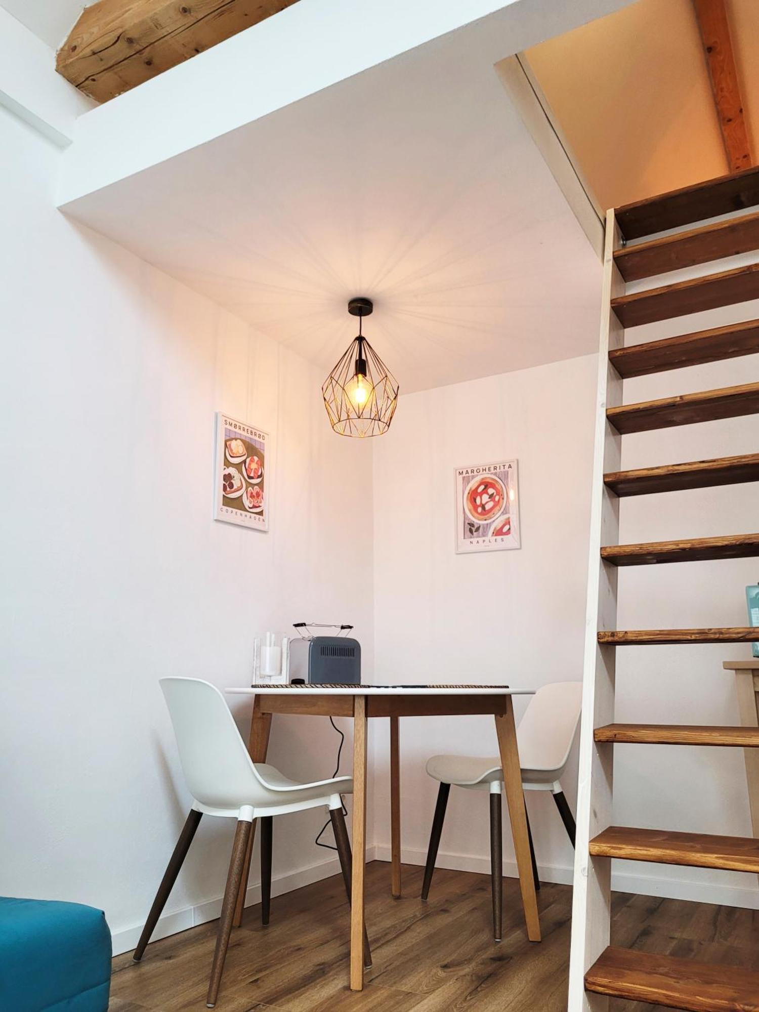 Modernes 1-Zimmer-Apartment Mit Galerie-Schlafkoje Im Skandinavischen Stil Ostenfeld  Exterior photo